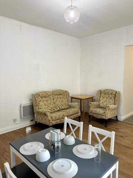 Leicester Spacious Flat With Free Parking Exterior photo